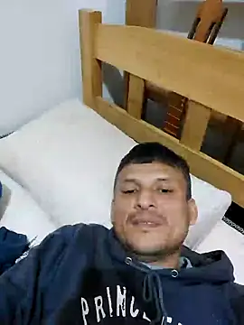 Snapshot of luislimafuego chatting on September 20, 2025, 11:54 pm luislimafuego online show from September 20, 2025, 11:54 pm