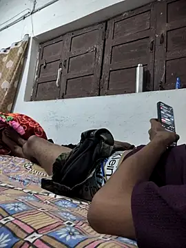 yashuuuu021 online show from October 1, 2025, 6:56 pm