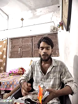 yashuuuu021 online show from October 4, 2025, 5:58 pm