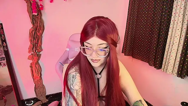 Snapshot of isaferrer06 chatting on September 11, 2025, 4:23 am isaferrer06 online show from September 11, 2025, 4:23 am