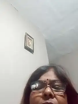 Snapshot of mileesha chatting on October 10, 2025, 7:04 pm mileesha online show from October 10, 2025, 7:04 pm