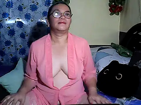 Adeline05 online show from March 8, 2026, 7:11 am