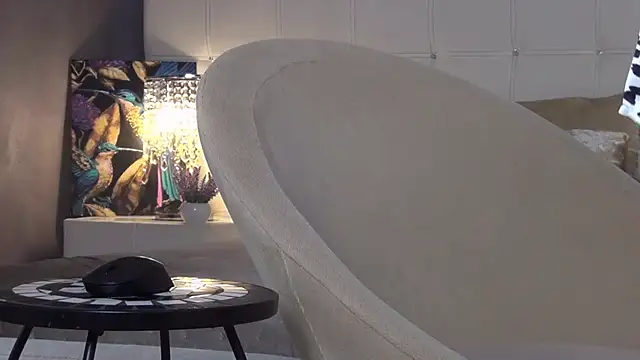 LadyValeriaXO online show from October 3, 2025, 11:23 am