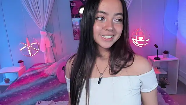 Lara Rouss  online show from September 27, 2025, 1:23 am