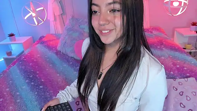 Lara Rouss  online show from September 19, 2025, 4:38 am