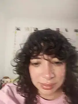 sajecrismaa online show from April 10, 2026, 8:16 pm