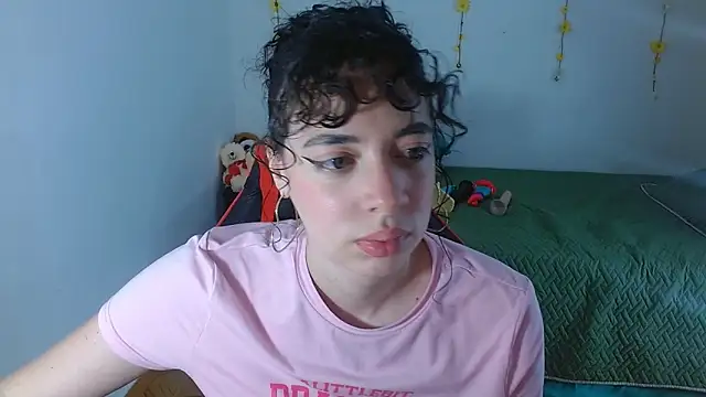 sajecrismaa online show from March 20, 2026, 10:33 pm