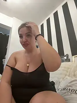 Kim20s online show from September 15, 2025, 12:38 pm