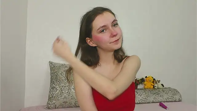 Little L1ss online show from December 4, 2025, 3:33 pm