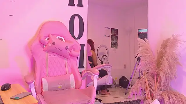 Snapshot of Catherine_Smith_ chatting on September 26, 2025, 10:22 am Catherine Smith  online show from September 26, 2025, 10:22 am