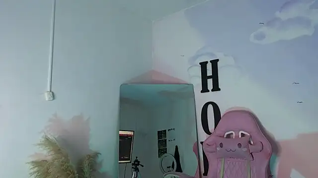 Snapshot of Catherine_Smith_ chatting on October 21, 2025, 12:15 pm Catherine Smith  online show from October 21, 2025, 12:15 pm