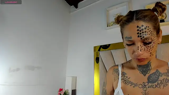 Snapshot of dakota_stream chatting on September 27, 2025, 12:22 pm dakota stream online show from September 27, 2025, 12:22 pm