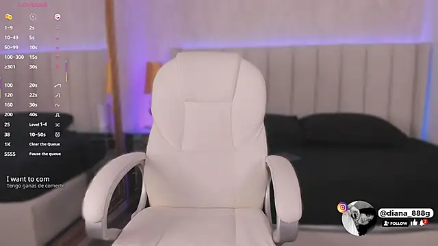 Snapshot of Mia-Medina chatting on September 20, 2025, 11:48 am Mia-Medina online show from September 20, 2025, 11:48 am