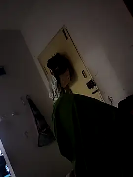 Snapshot of whitelady15 chatting on November 8, 2025, 6:00 pm whitelady15 online show from November 8, 2025, 6:00 pm