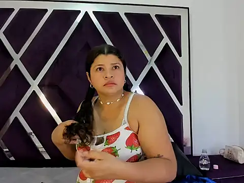 luzenaasm online show from September 28, 2025, 4:30 am