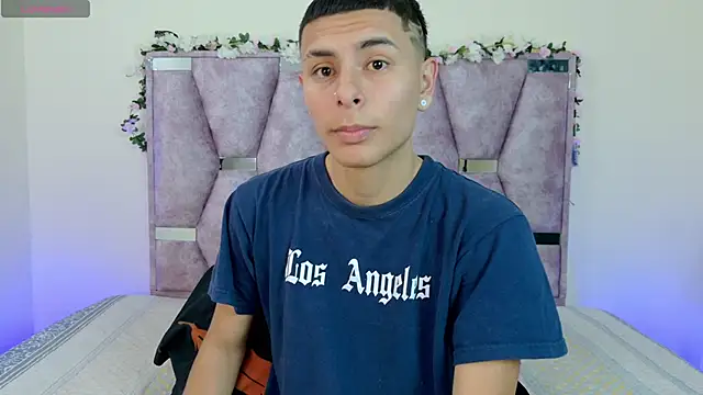 lana and liam  online show from November 9, 2025, 10:41 am