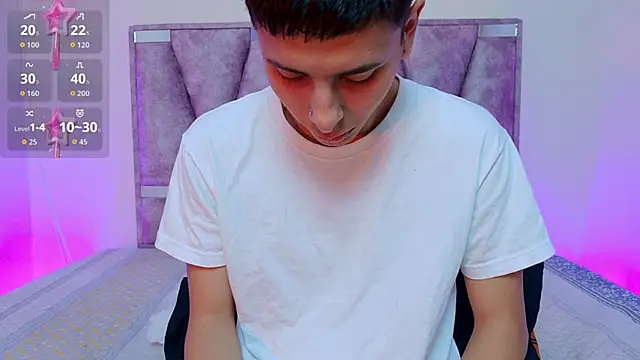 lana and liam  online show from September 25, 2025, 10:32 am