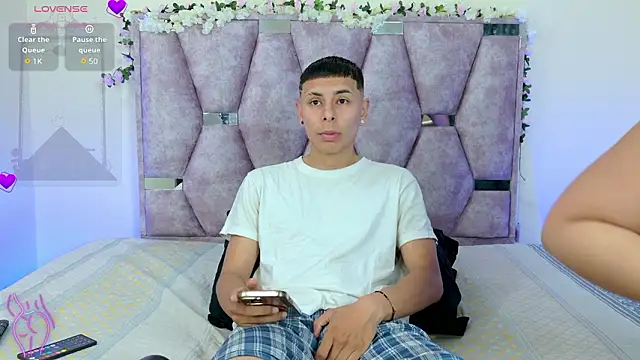 Snapshot of lana_and_liam_ chatting on February 15, 2026, 10:36 am lana and liam online show from February 15, 2026, 10:36 am