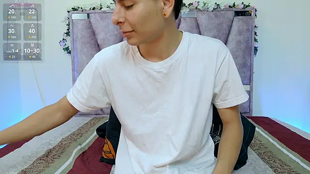 lana and liam  online show from October 19, 2025, 10:18 am