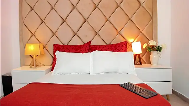 AngelinaDuvall online show from September 9, 2025, 12:03 pm