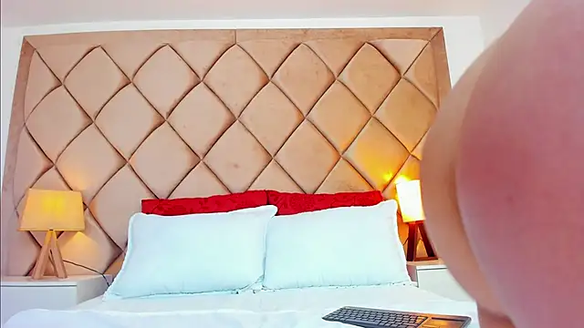 AngelinaDuvall online show from January 9, 2026, 9:49 am