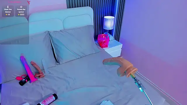 Clawdeen  wolf online show from April 3, 2026, 8:26 pm