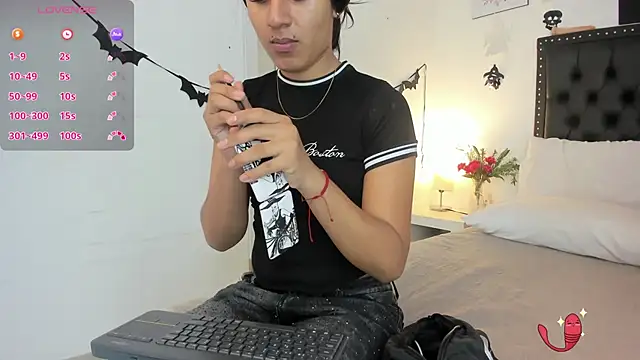 Snapshot of ScarlettVell chatting on October 22, 2025, 7:02 pm ScarlettVell online show from October 22, 2025, 7:02 pm