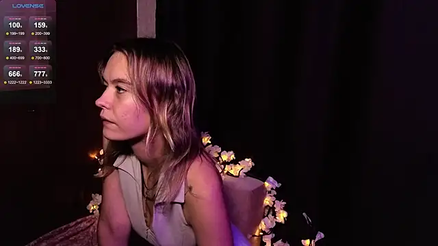 DemonaCast online show from October 16, 2025, 5:54 pm