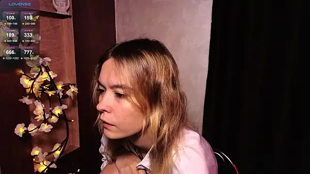 DemonaCast online show from October 5, 2025, 9:55 am