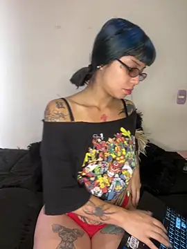 ZoeRaven Pink online show from September 29, 2025, 4:56 pm