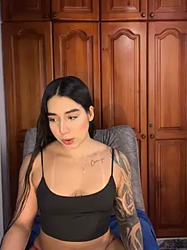 KaditaNavarro online show from March 27, 2026, 8:10 pm