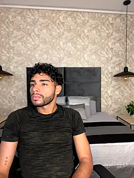 RaphaelDufort online show from November 8, 2025, 11:52 pm