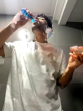 RaphaelDufort online show from November 14, 2025, 8:34 pm