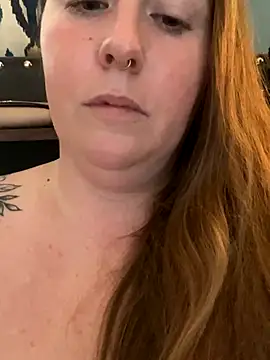 Domimommy420 online show from September 30, 2025, 5:08 pm