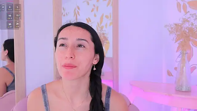 Ginevra esposito online show from October 7, 2025, 12:50 pm