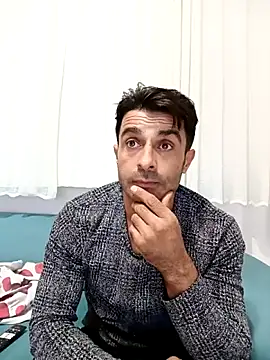 Snapshot of alex10alexx chatting on October 8, 2025, 12:01 am alex10alexx online show from October 8, 2025, 12:01 am