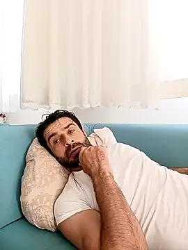 alex10alexx online show from November 12, 2025, 7:56 am