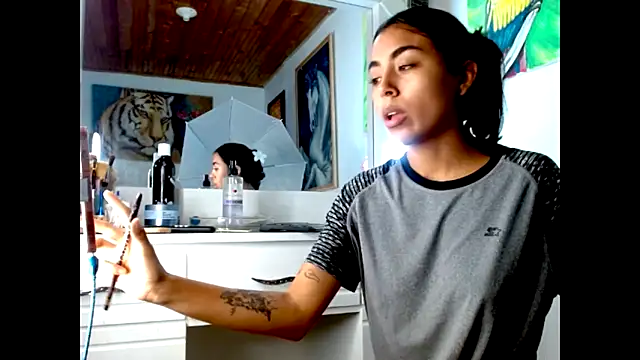 Wild RoomXxX online show from September 30, 2025, 8:37 pm