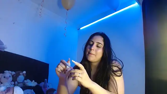 Electraweb 09 online show from December 18, 2025, 8:56 pm