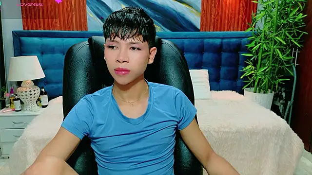 Snapshot of dilan_911 chatting on February 22, 2026, 6:53 pm dilan 911 online show from February 22, 2026, 6:53 pm