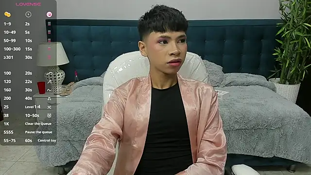 Snapshot of dilan_911 chatting on September 19, 2025, 6:01 pm dilan 911 online show from September 19, 2025, 6:01 pm