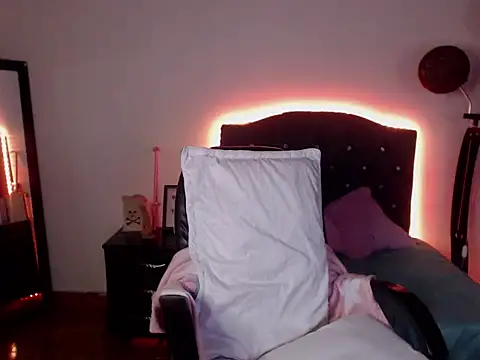 Snapshot of _lia_baby chatting on September 23, 2025, 1:51 pm  lia baby online show from September 23, 2025, 1:51 pm