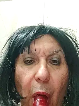 Emily de Carla online show from April 14, 2026, 6:46 pm