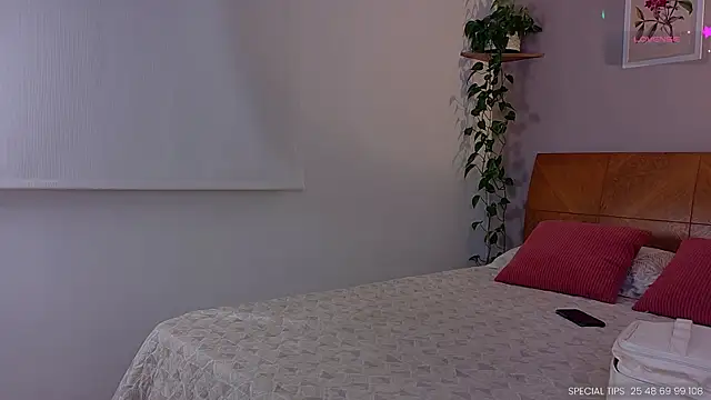 sarah rayy online show from September 15, 2025, 11:16 pm