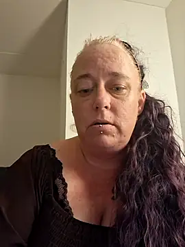 Snapshot of LummerAnja1 chatting on February 14, 2026, 2:12 am LummerAnja1 online show from February 14, 2026, 2:12 am