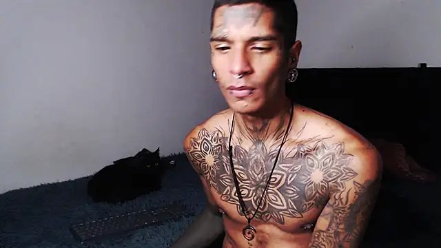 Snapshot of black_firex chatting on October 11, 2025, 6:31 pm black firex online show from October 11, 2025, 6:31 pm