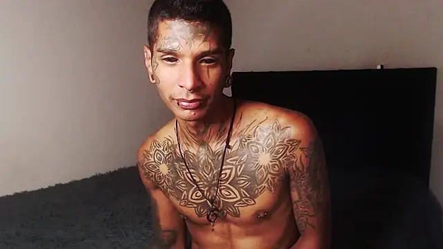 Snapshot of black_firex chatting on October 12, 2025, 6:42 pm black firex online show from October 12, 2025, 6:42 pm