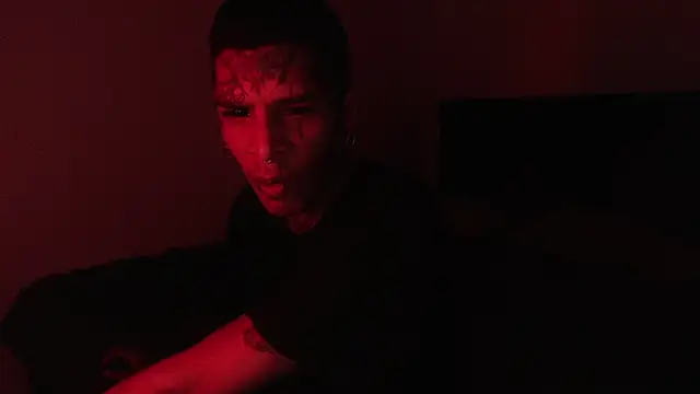 Snapshot of black_firex chatting on September 23, 2025, 4:36 pm black firex online show from September 23, 2025, 4:36 pm