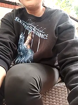 Snapshot of aishathornee chatting on February 25, 2026, 8:30 pm aishathornee online show from February 25, 2026, 8:30 pm