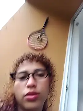 Vikyvoyeur online show from October 28, 2025, 9:14 pm